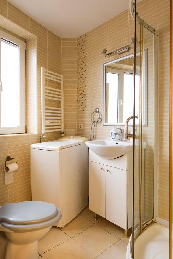 Downtown Studio Appartement Boekarest Buitenkant foto